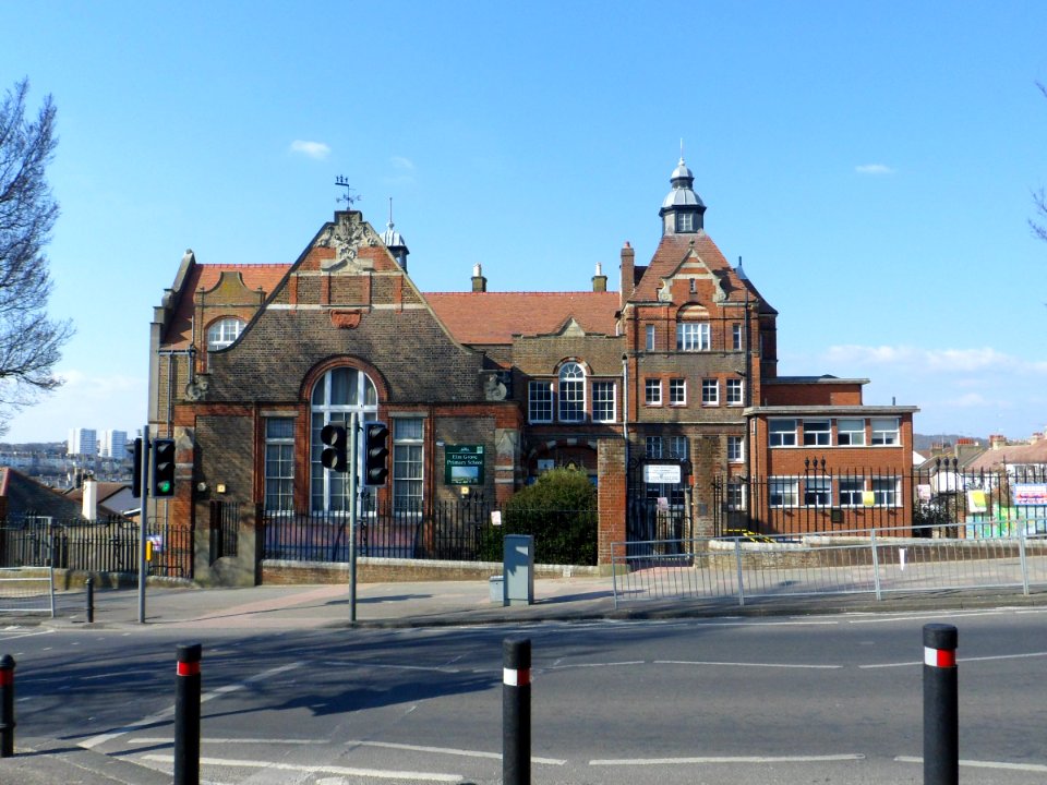 Elm Grove Primary School, Elm Grove, Brighton (April 2013) (2)