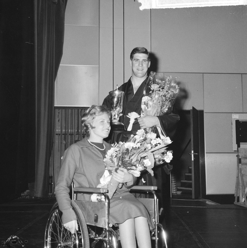 Elke Gaarland (tweede sportvrouw) en Anton Geesink, Bestanddeelnr 917-3771