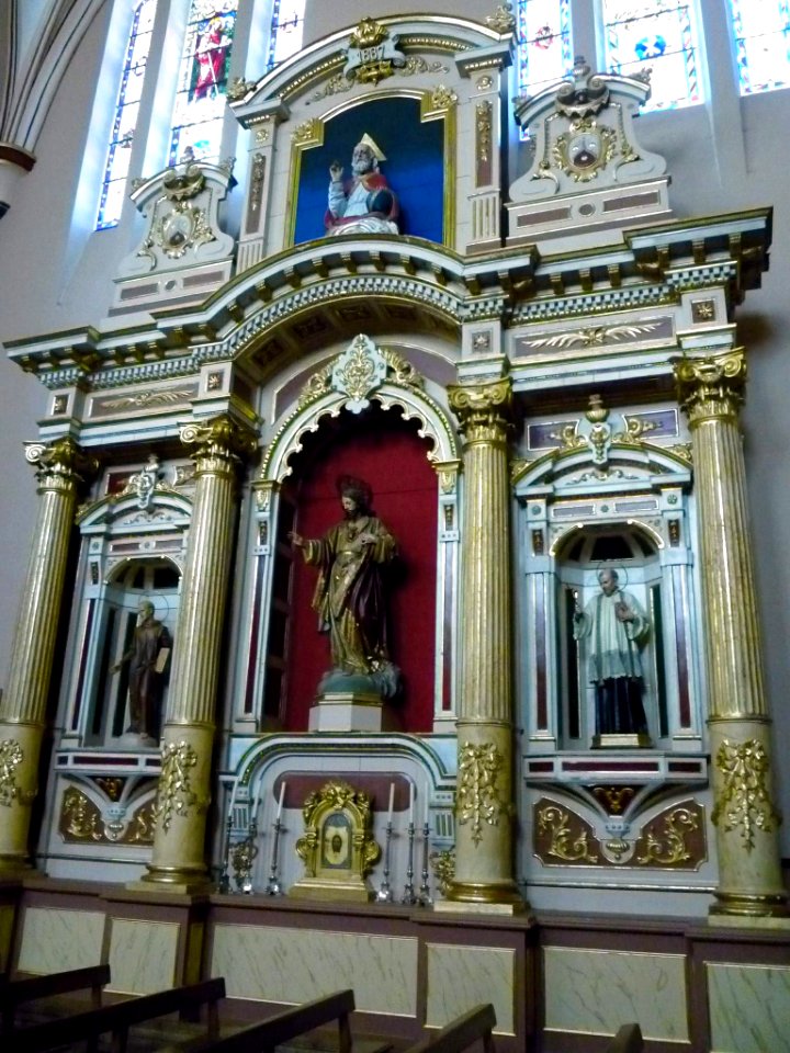 Elizondo - Iglesia de Santiago Apóstol, interior 10