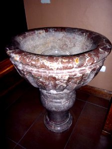 Elizondo - Iglesia de Santiago Apóstol, interior 01