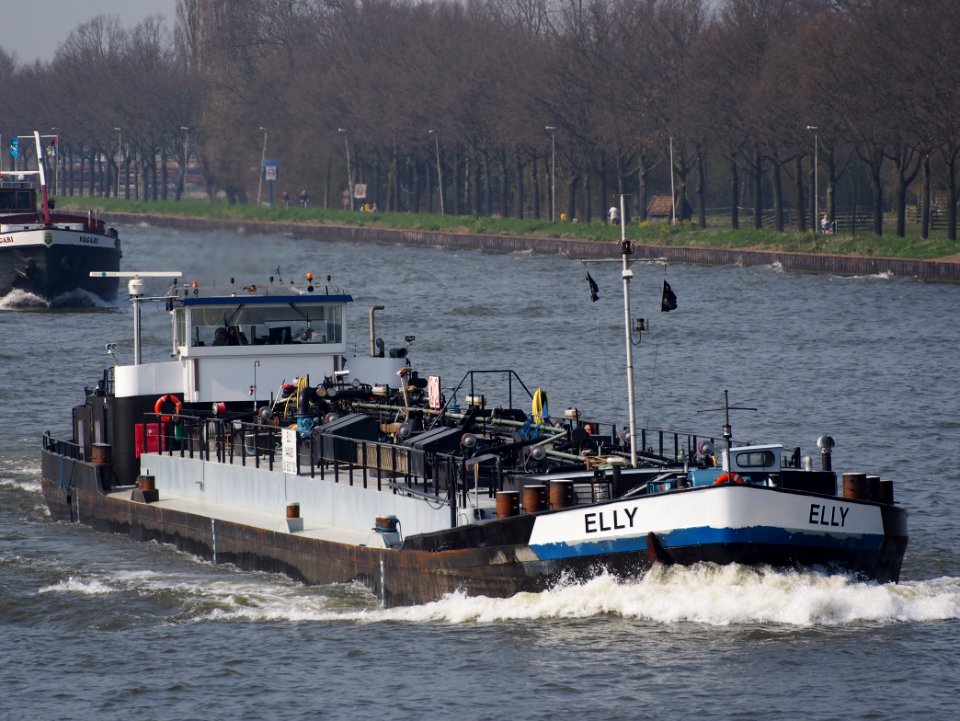 Elly - ENI 04404250, Amsterdam-Rijnkanaal, pic2