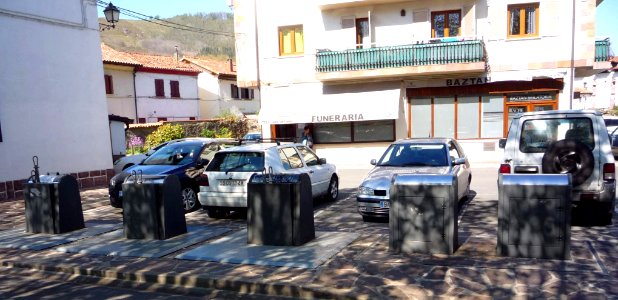 Elizondo (Baztan, Navarra) - reciclaje de residuos urbanos 3