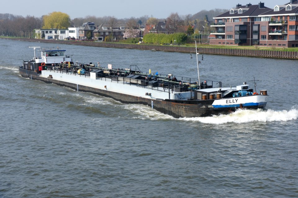 Elly - ENI 04404250, Amsterdam-Rijnkanaal, pic1