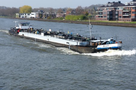 Elly - ENI 04404250, Amsterdam-Rijnkanaal, pic1
