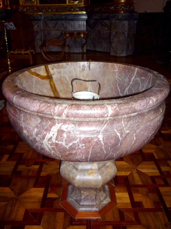 Elizondo - Iglesia de Santiago Apóstol, interior 15