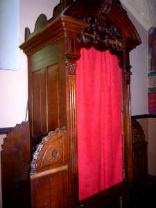 Elizondo - Iglesia de Santiago Apóstol, interior 02