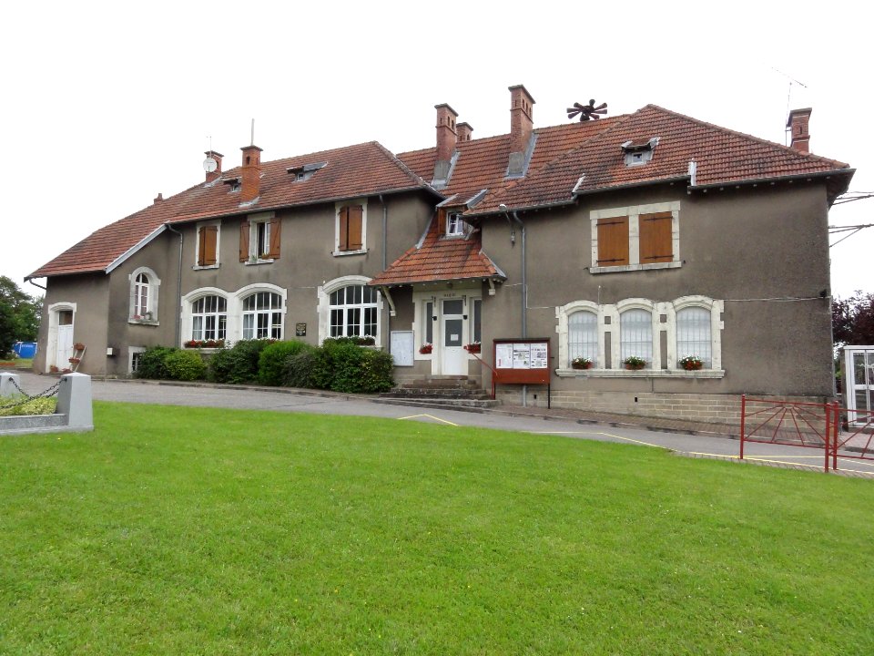 Emberménil (M-et-M) mairie