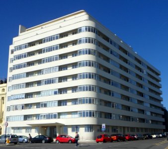 Embassy Court, King's Road, Brighton (NHLE Code 1381645) (March 2014) (6)