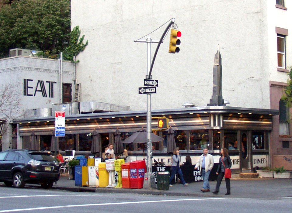 Empire Diner Chelsea jeh