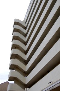 Embassy Court, King's Road, Brighton (NHLE Code 1381645) (May 2019) (Detail of Exterior) (2)