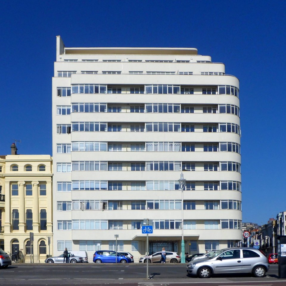 Embassy Court, King's Road, Brighton (NHLE Code 1381645) (March 2014) (1)