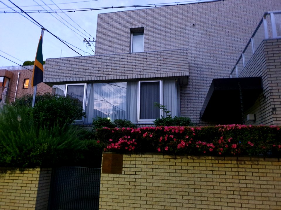 Embassy of Jamaica, Tokyo, closer