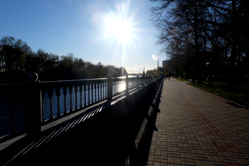 Embankment (228025543)