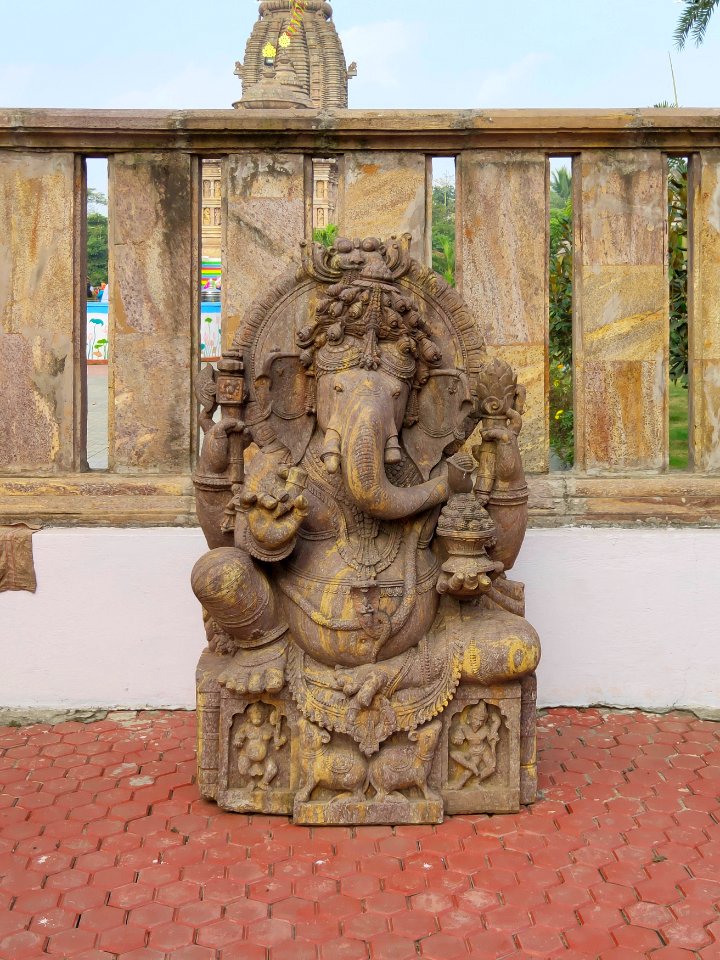 Emami Jagannath Temple, Balasore, Odisha 3