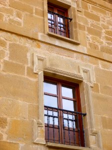 Elciego - Casa de los Maestros (Oficina de Turismo y Biblioteca) 2