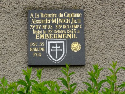 Emberménil (M-et-M) plaque sur maire, capitaine tombé 22 octobre 1944