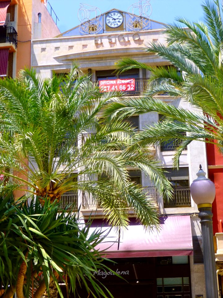 Elche - Plaza de la Glorieta, El Siglo