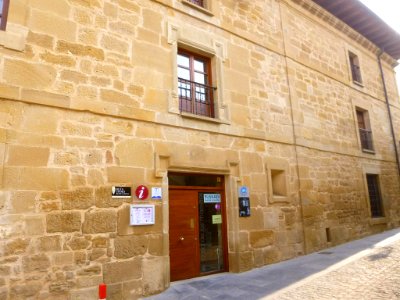 Elciego - Casa de los Maestros (Oficina de Turismo y Biblioteca) 1