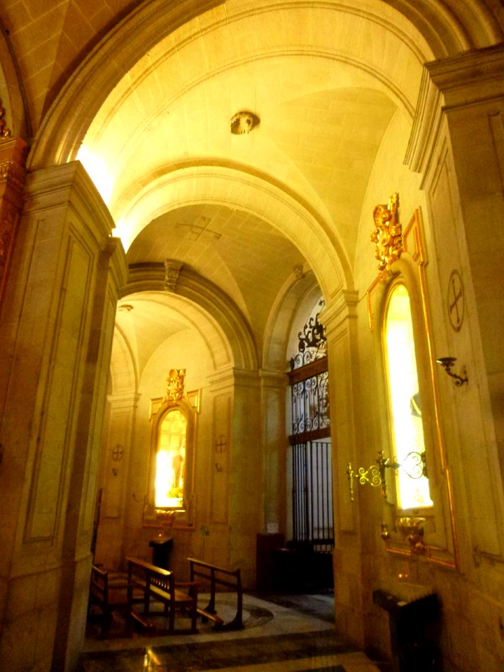 Elche - Basílica de Santa María, interior 12