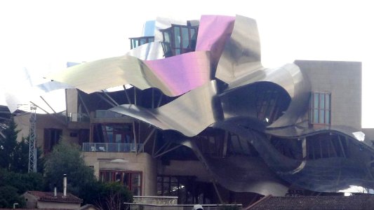 Elciego - Ciudad del Vino-Marqués de Riscal 13