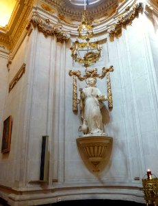 Elche - Basílica de Santa María, interior 20