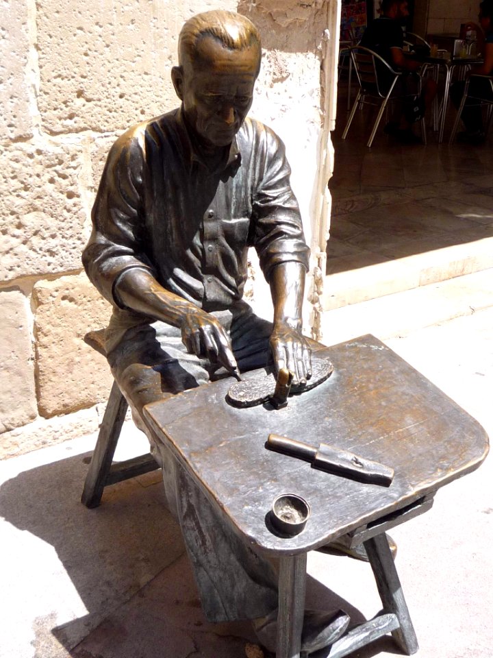 Elche - Plaza Mayor del Raval 1