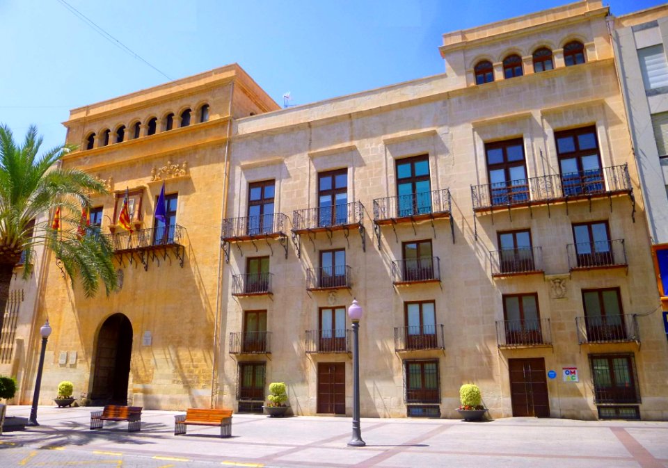 Elche - Torre del Consell y Ayuntamiento 01