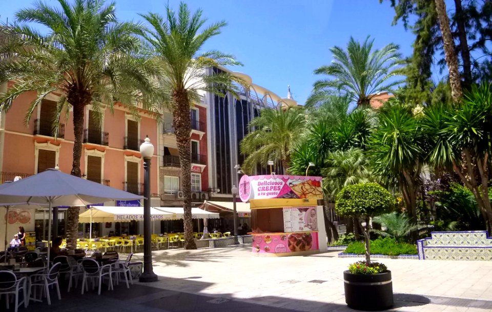 Elche - Plaza de la Glorieta 01