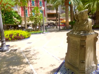 Elche - Plaza de la Glorieta 15