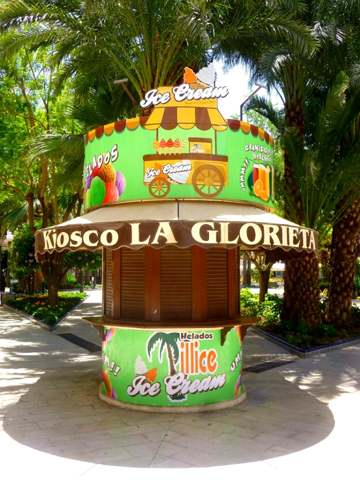 Elche - Plaza de la Glorieta 25
