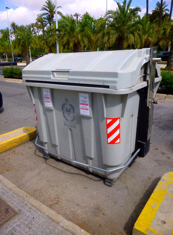 Elche - reciclaje de residuos urbanos 01