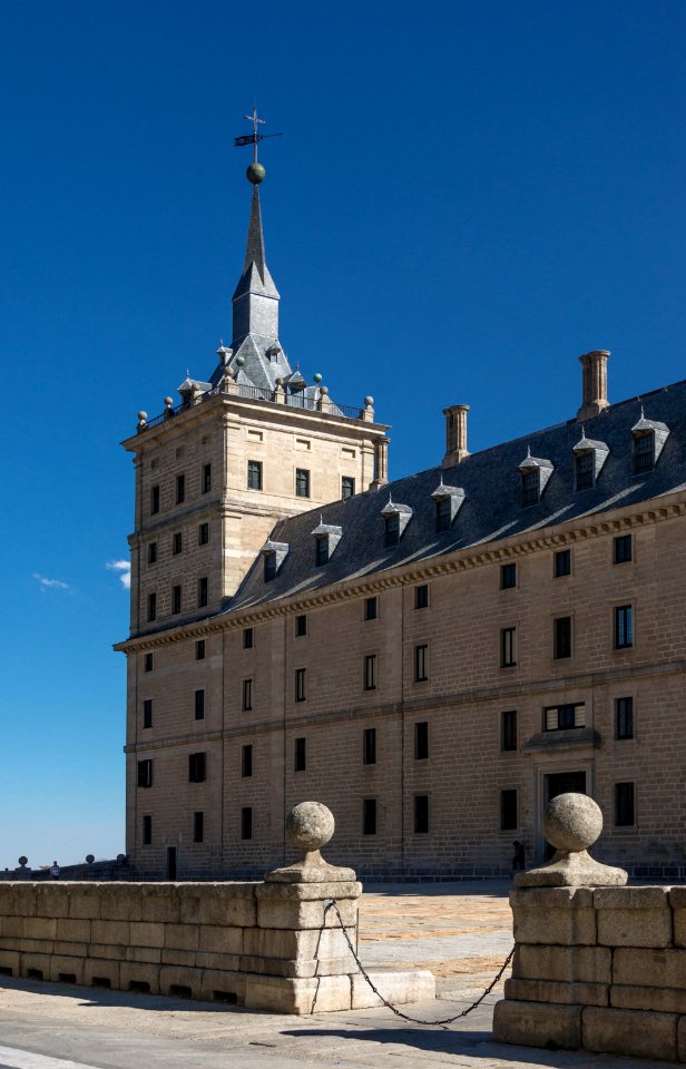 El Escorial Tower NE Espagne