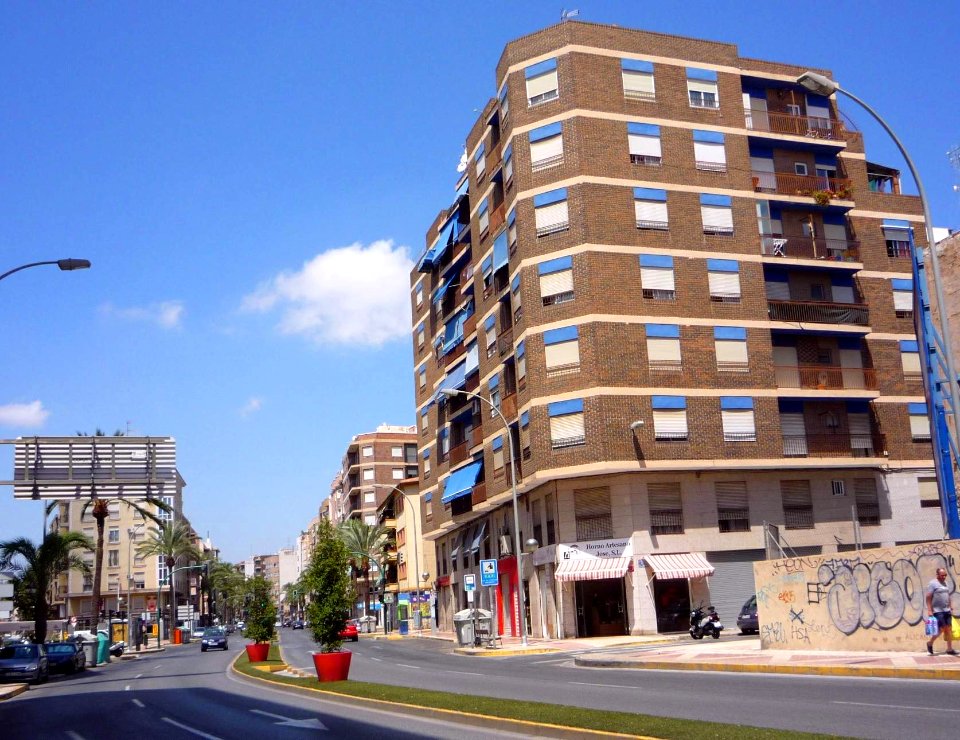 Elche - Edificio de apartamentos 02