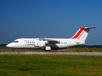 EI-RJG Cityjet British Aerospace Avro RJ85 - cn E2344 taxiing 18july2013 pic-004