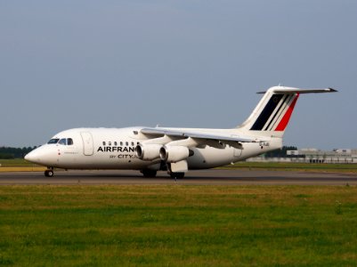 EI-RJB Cityjet British Aerospace Avro RJ85 - cn E2330, taxiing 22july2013 pic-002