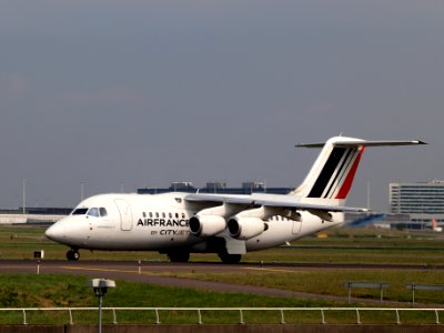 EI-RJH Cityjet British Aerospace Avro RJ85 - cn E2345 taxiing 14july2013 pic2