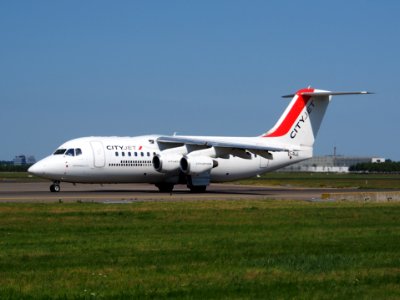 EI-RJJ Cityjet British Aerospace Avro RJ85 - cn E2347, taxiing 21july2013 pic-003