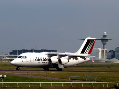 EI-RJH Cityjet British Aerospace Avro RJ85 - cn E2345 taxiing 14july2013 pic1