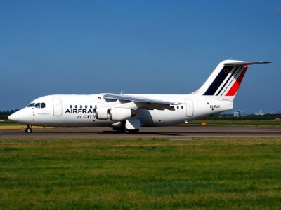 EI-RJH Cityjet British Aerospace Avro RJ85 - cn E2345 taxiing 18july2013 pic4