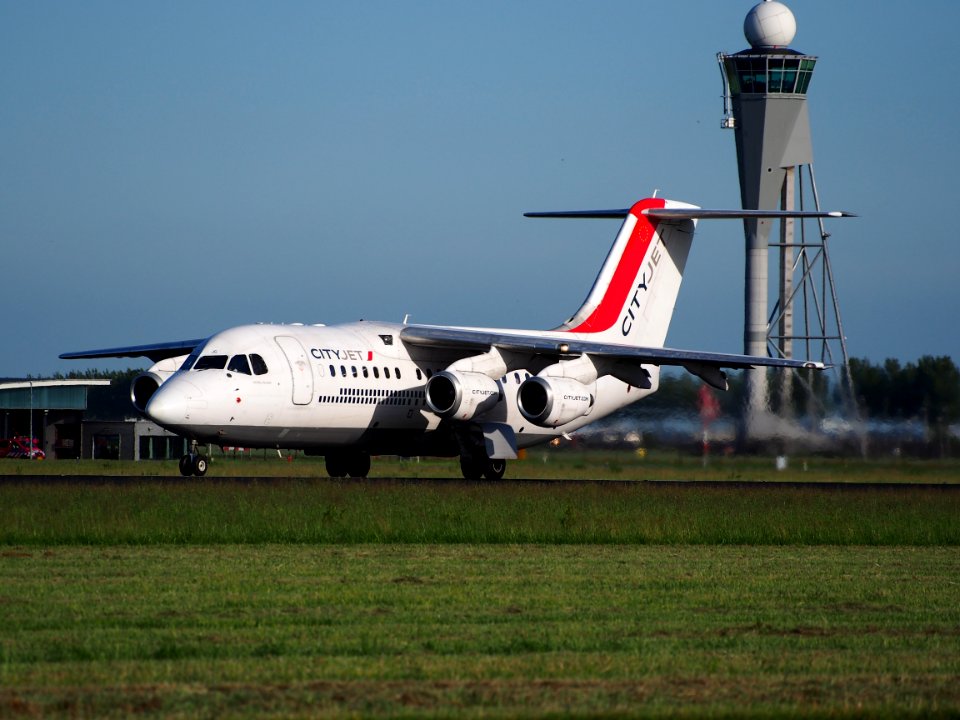 EI-RJC Cityjet British Aerospace Avro RJ85 takeoff from Schiphol (AMS - EHAM), The Netherlands, 11june2014, pic-1