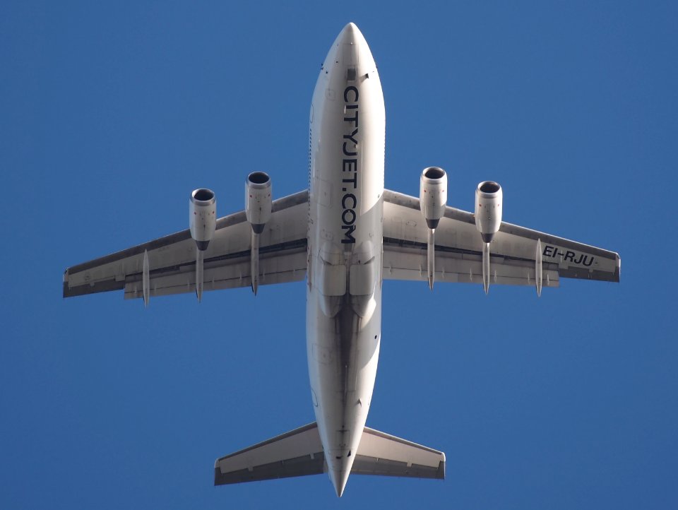 EI-RJU takeoff from Schiphol