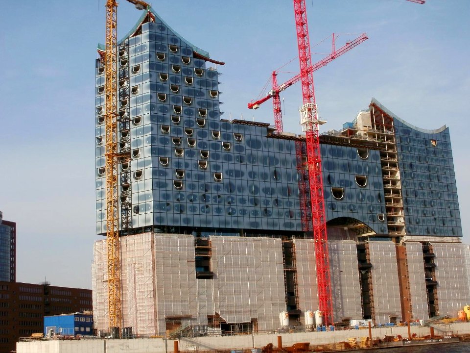 Elbphilharmonie Blick von der Elbe