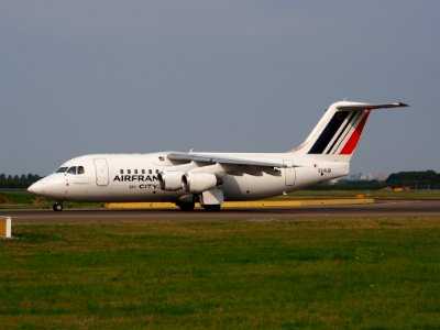 EI-RJD Cityjet British Aerospace Avro RJ85 - cn E2334, taxiing 22july2013 pic-002