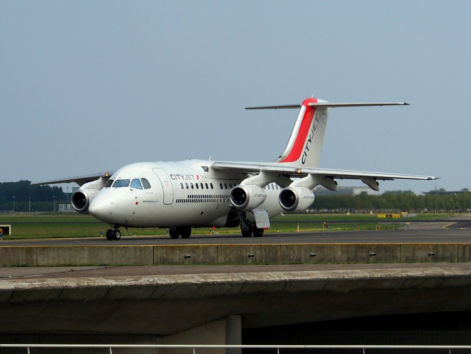 EI-RJU Cityjet British Aerospace Avro RJ85 · Cityjet pic1