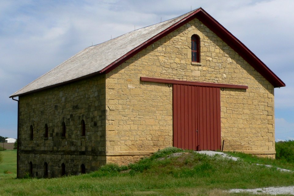 Elijah Filley stone barn from NW 1