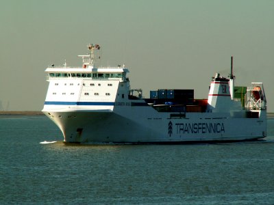 Elisabeth Russ IMO 9186429