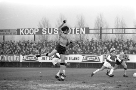 Elinkwijk tegen Vitesse 5-1. Spelmoment, Bestanddeelnr 923-1706
