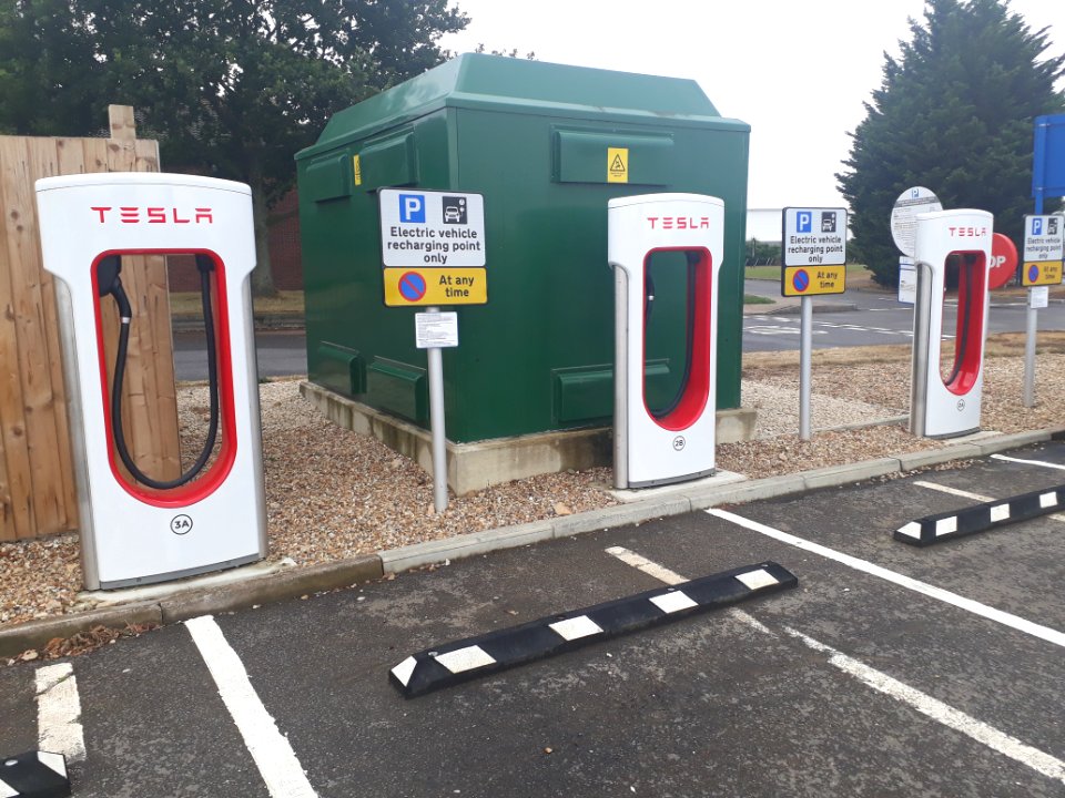 Electric vehicle charging station in Grantham - 1