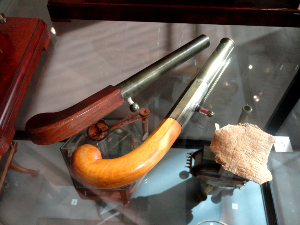 Electric pistols - Cabinet of Physics (Arppeanum) - - DSC05157