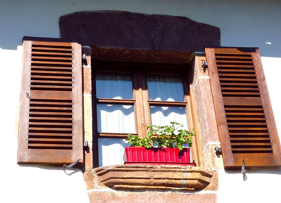 Elizondo (Baztan) - Ventanas y balcones 15